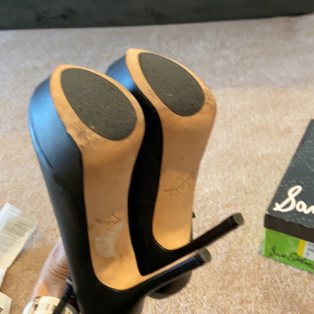 Shoes - Picture 3 of 3